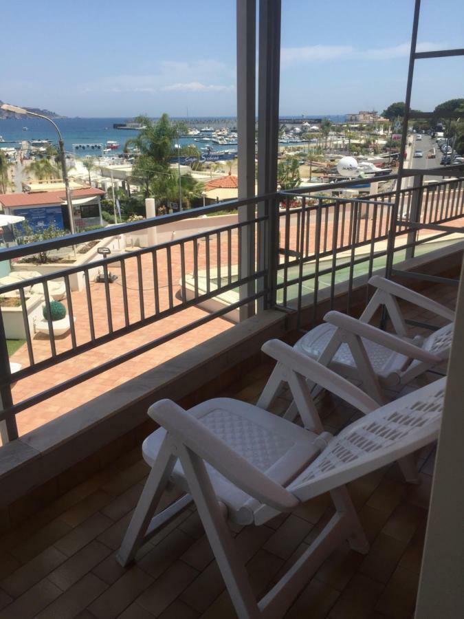 Casa Di Paolo Apartamento Giardini Naxos Exterior foto